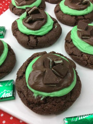 The Andes Mint grasshopper cookie is a must for anyone that loves Thin Mints and is my favorite Andes Mint recipe. Who doesn’t love Andes Mints? They are truly the perfect amount of chocolate and mint.