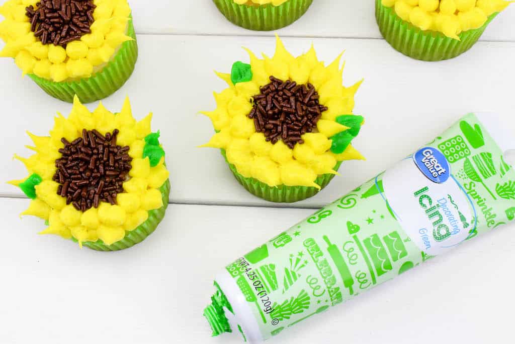 Everyone loves Sunflowers and they make people smile. This cute Sunflower Cupcakes recipe is perfect for any occasion including Mother's Day.