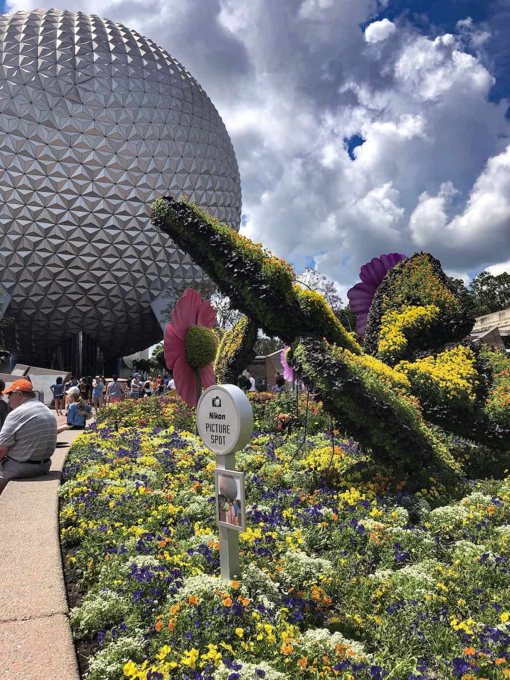 The International Flower and Garden Show at Epcot is the perfect picture of spring. It's also an event that highlights the beauty of Disney horticulture.