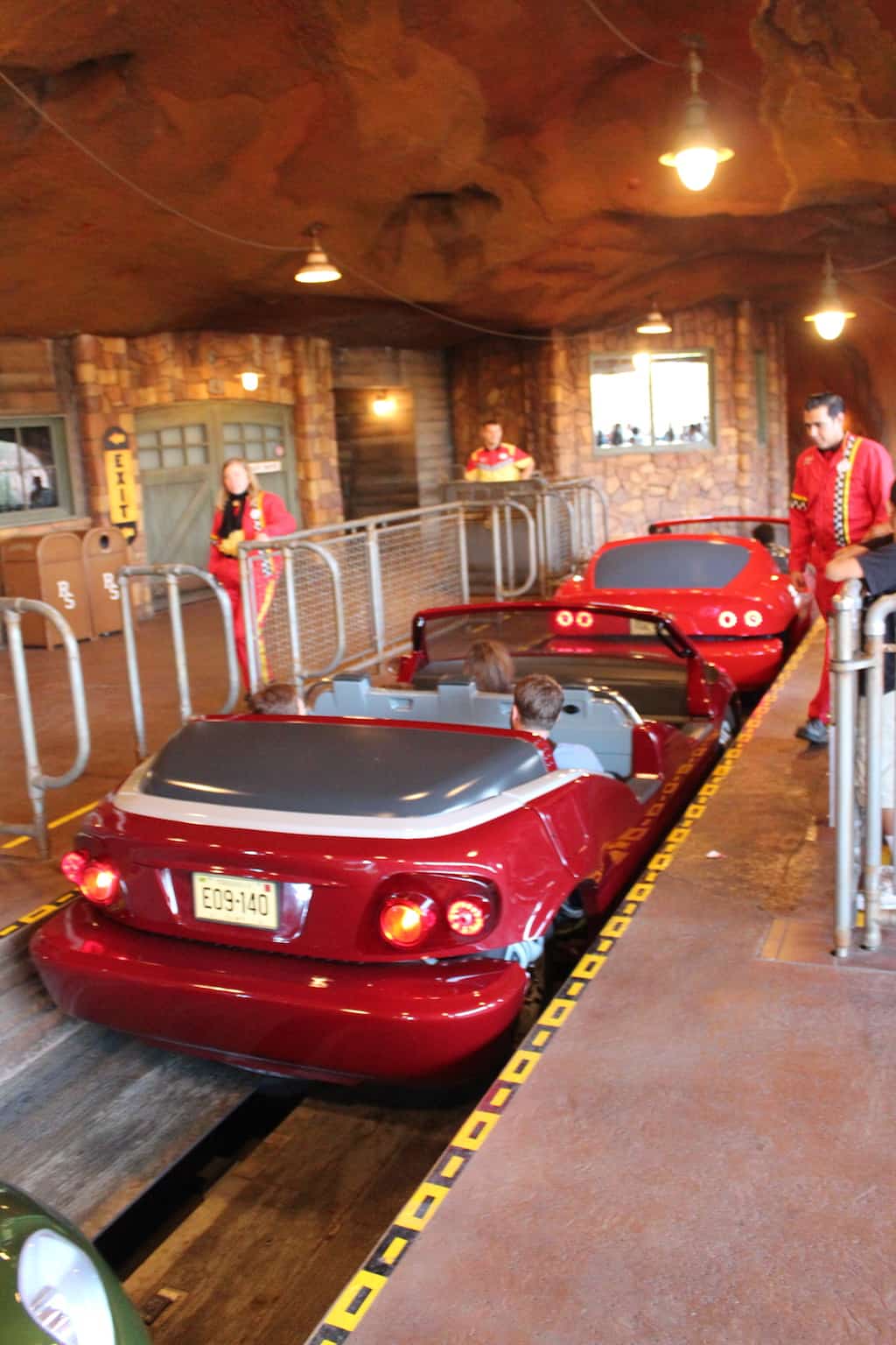 lightning mcqueen ride hollywood studios