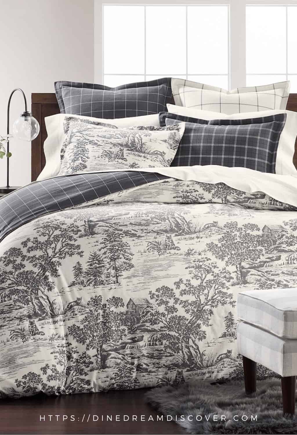 toile bed collection