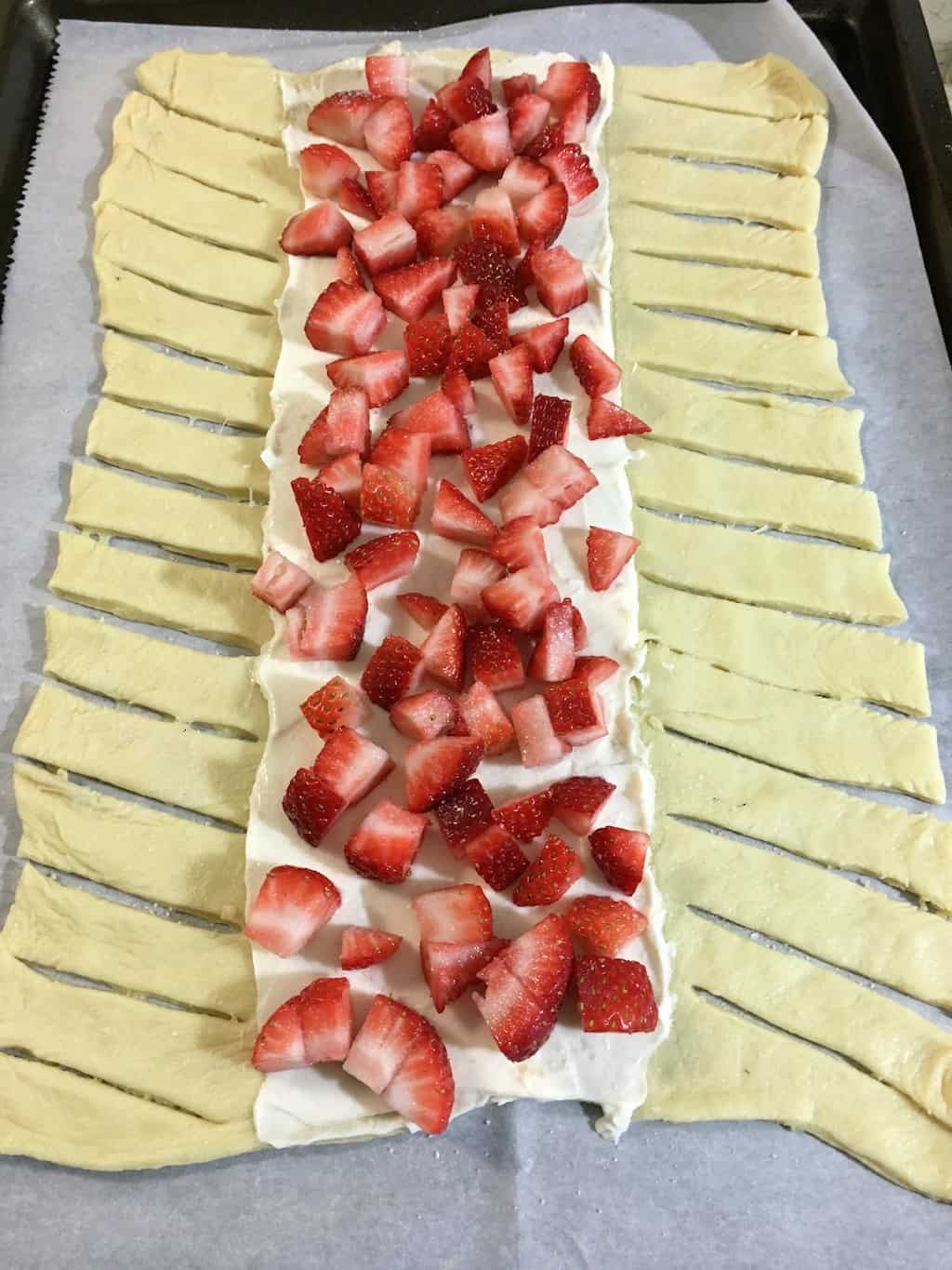 strawberry crescent roll cream cheese danish