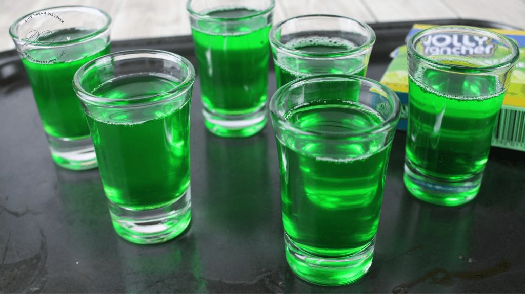 green apple jello shots with crown apple