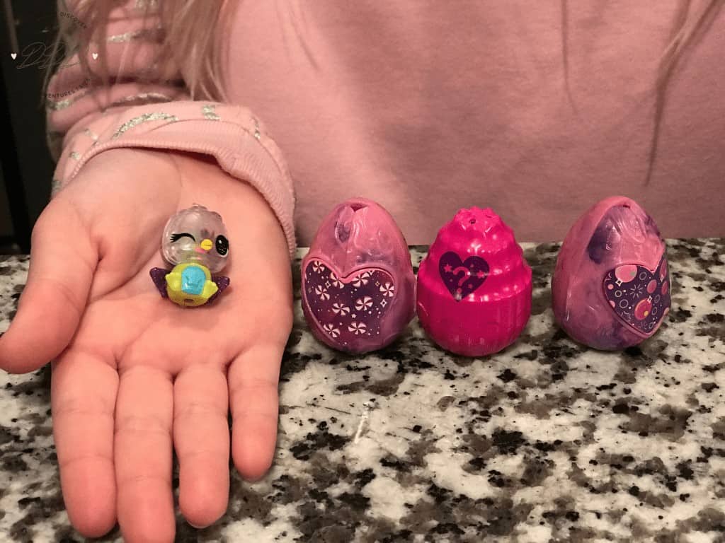 Hatchimals CollEGGtibles Cosmic Candy