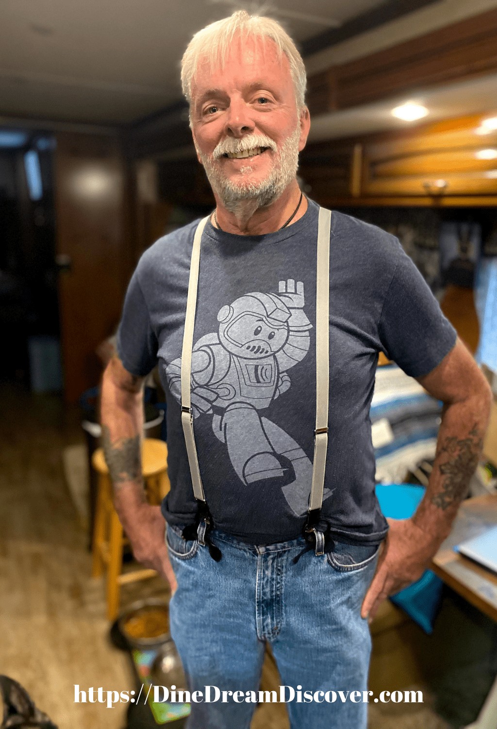 skinny steel-grey suspenders