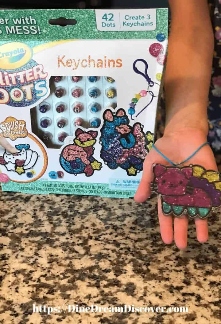 Crayola Glitter Dots Keychains Dine Dream Discover