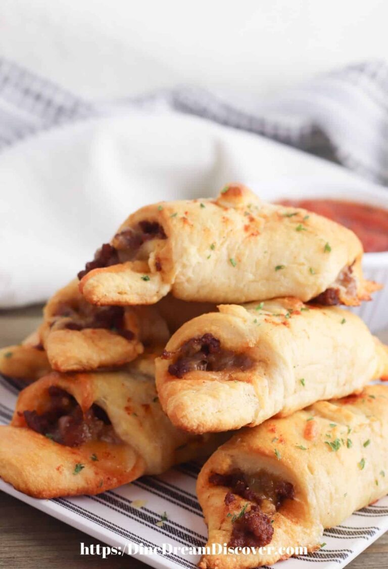 Taco Stuffed Crescent Rolls | Dine Dream Discover