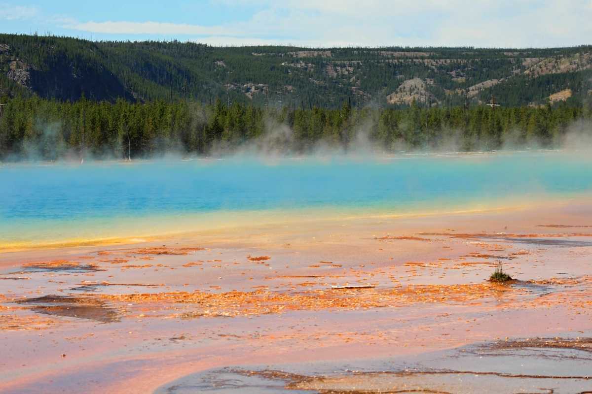 GRAND PRISMATIC SPRING