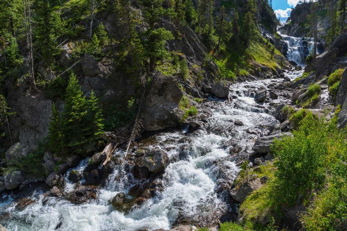 MYSTIC FALLS YELLOWSTONE NATIONAL PARK