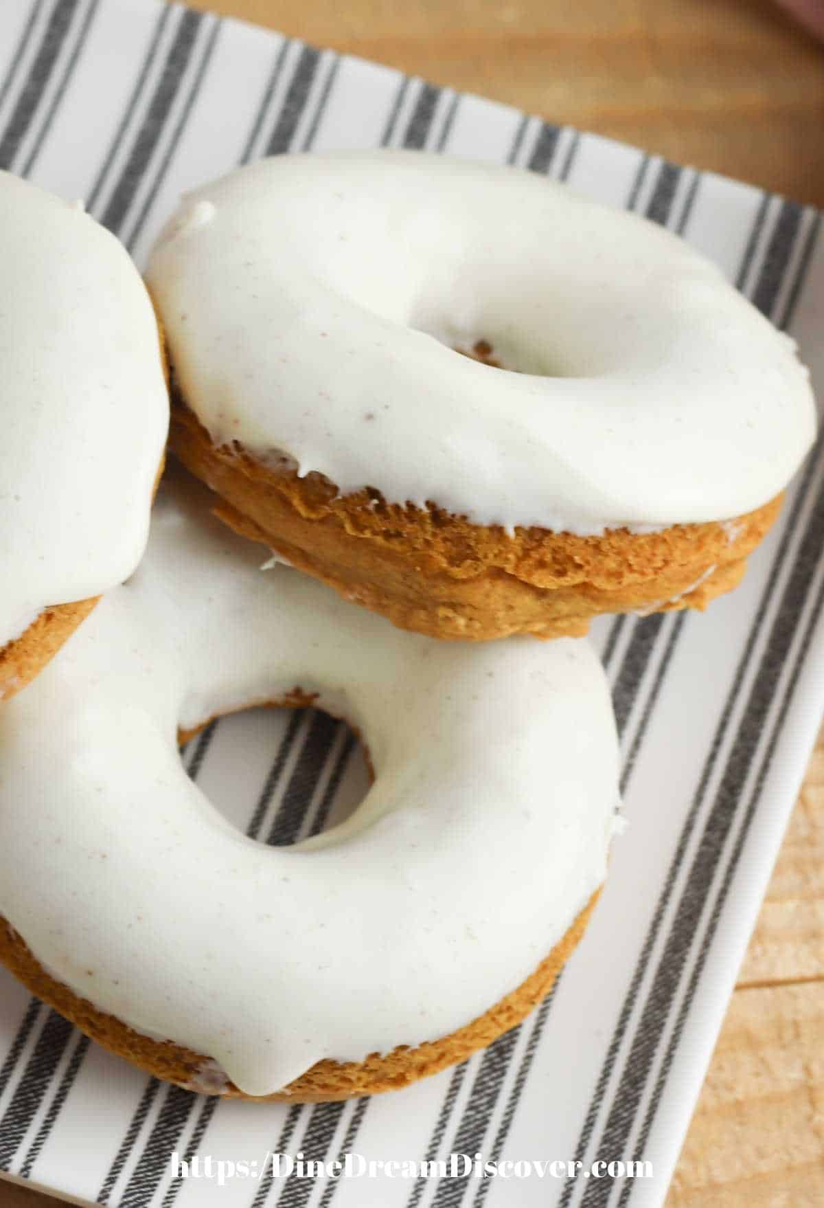 Air Fryer Cake Mix Pumpkin Donuts