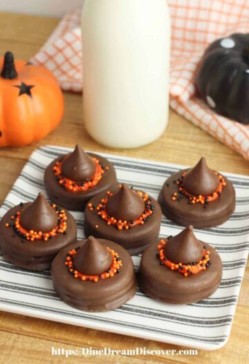 Witch Hat Oreo Cookies Recipe - Dine Dream Discover
