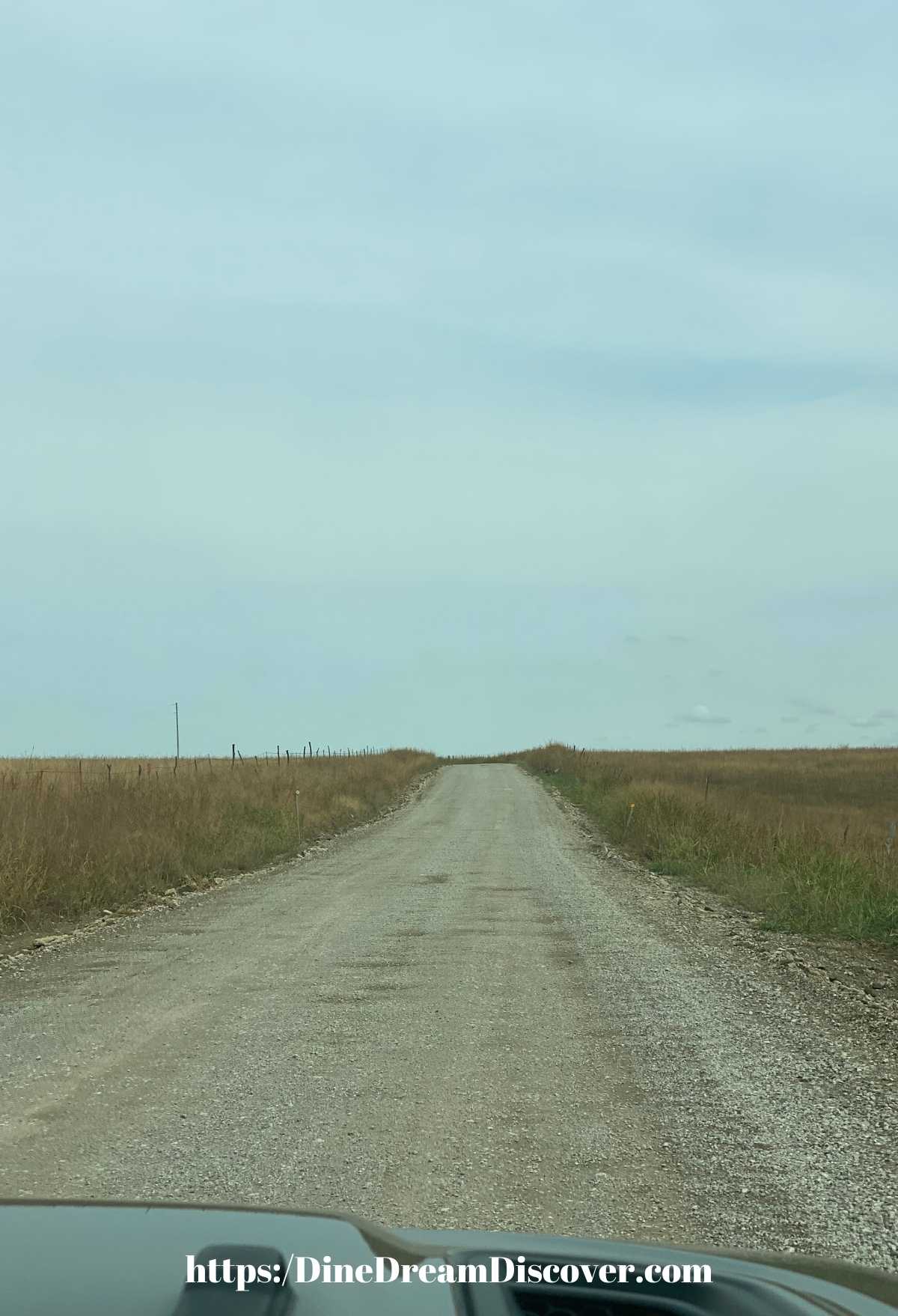 road to the drummond ranch lodge