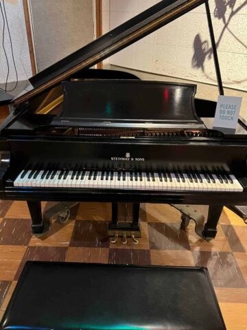 ELVIS STEINWAY PIANO