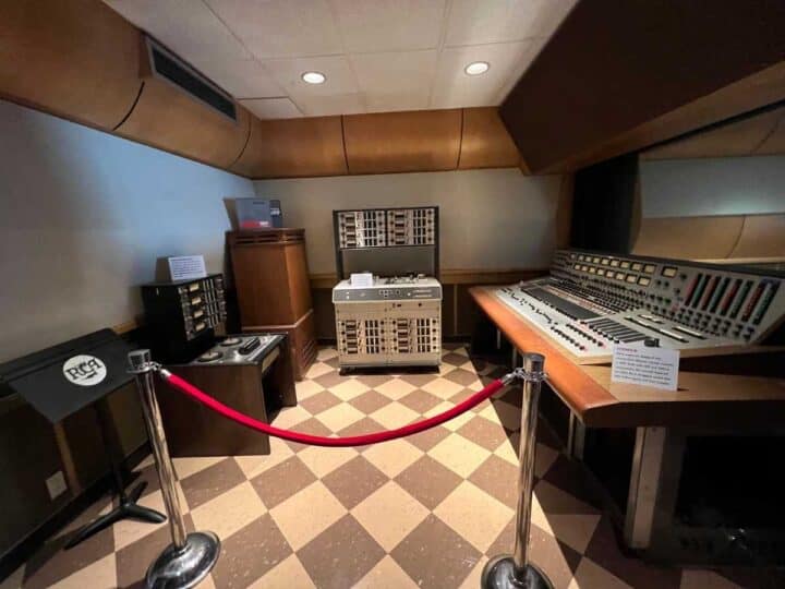 Tour The Legendary Nashville RCA Studio B | Dine Dream Discover