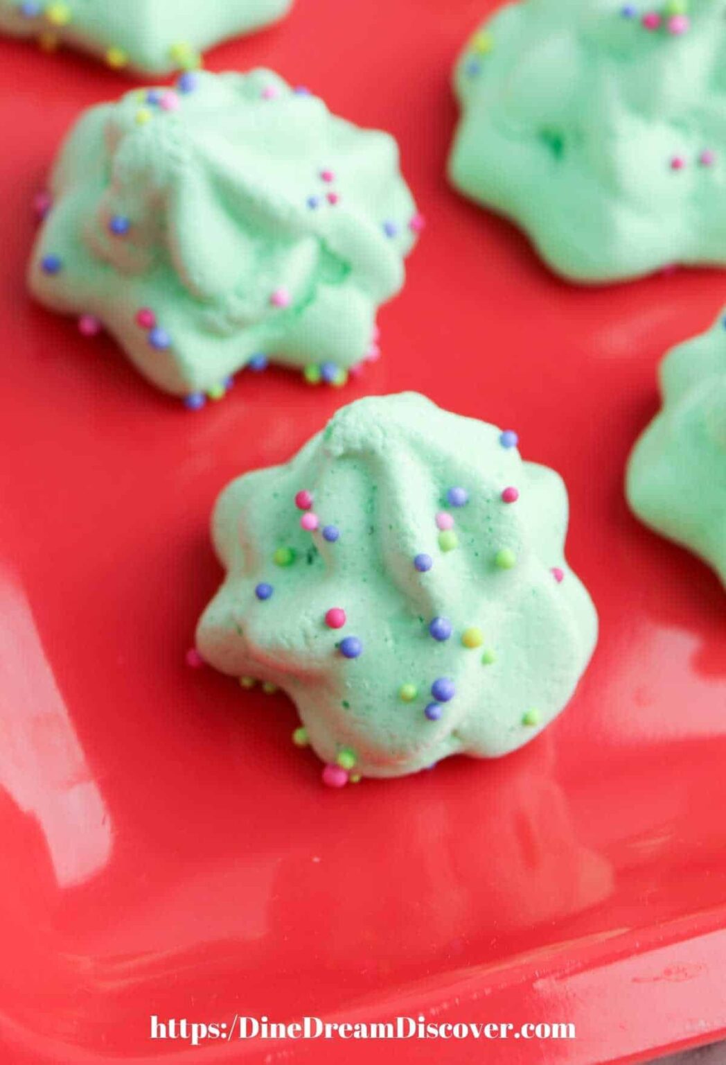 Christmas Meringue Cookies Recipe Dine Dream Discover