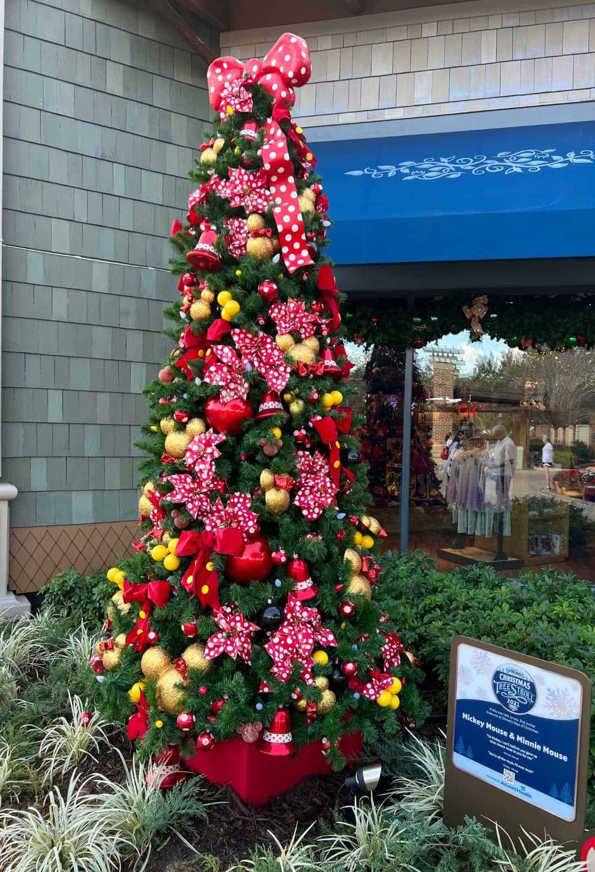 Mickey and Minnie Mouse christmas tree