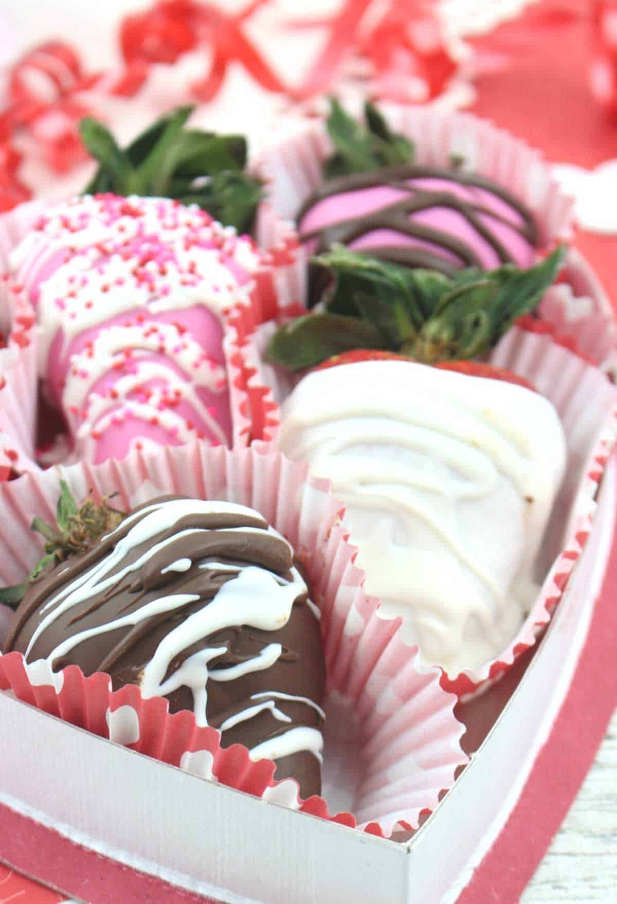 Valentine Chocolate Dipped Strawberries