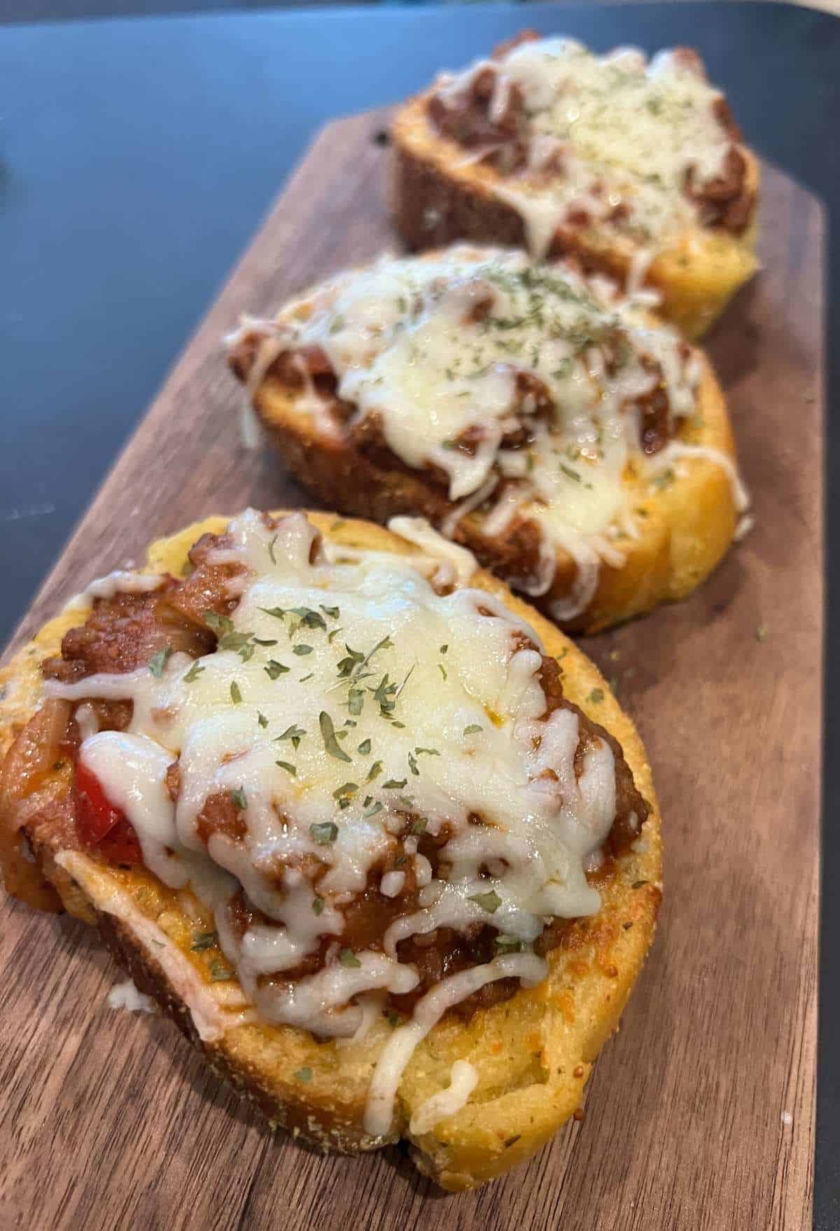 Garlic Bread Sloppy Joes Recipe - Dine Dream Discover