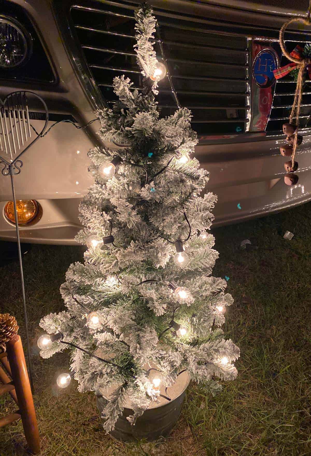 Awesome RV Christmas Decorations