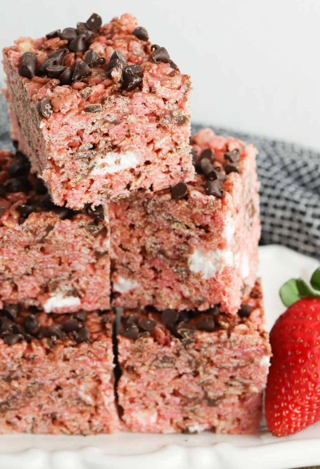 Strawberry Chocolate Rice Krispies Treats Dine Dream Discover