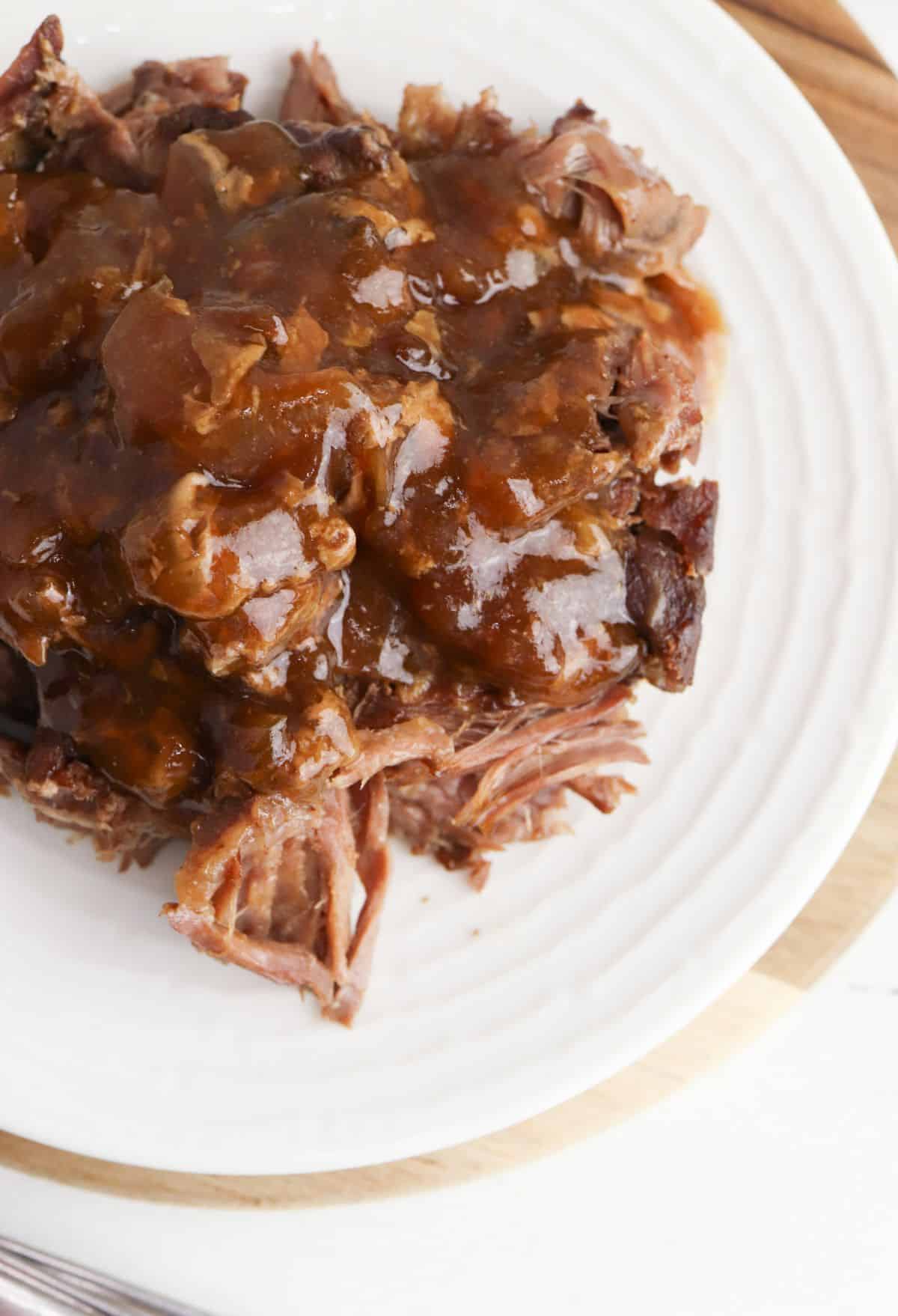 Slow Cooker Steak and Gravy