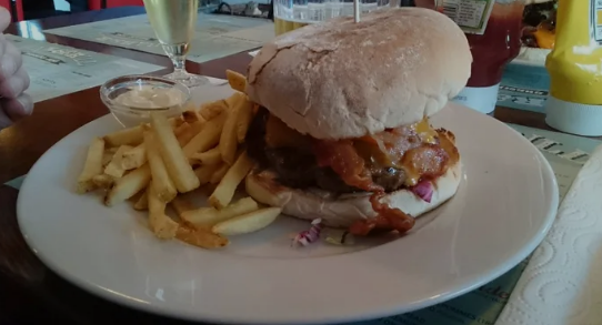 501 Bar and Grill burger