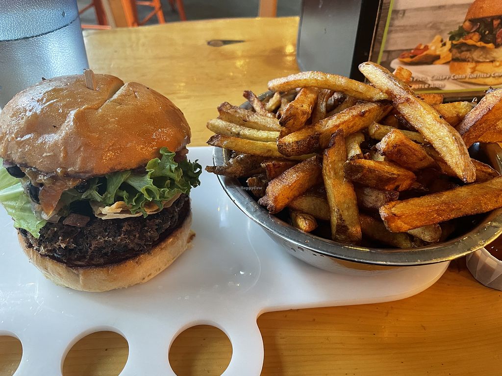 Boise Fry Company burger