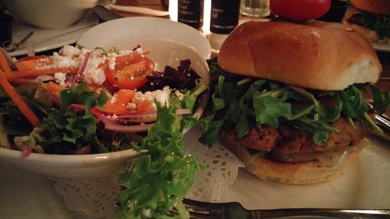 Jackson's Bar and Bistro burger