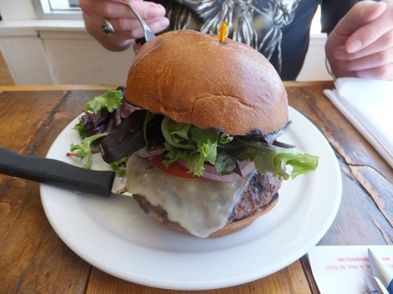 Midtown Eats burger