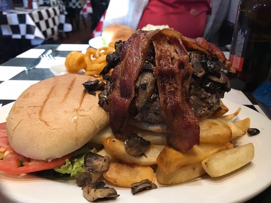 Paul's Da Burger Joint