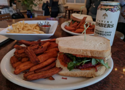 The Endless Summer Bar-Cafe burger
